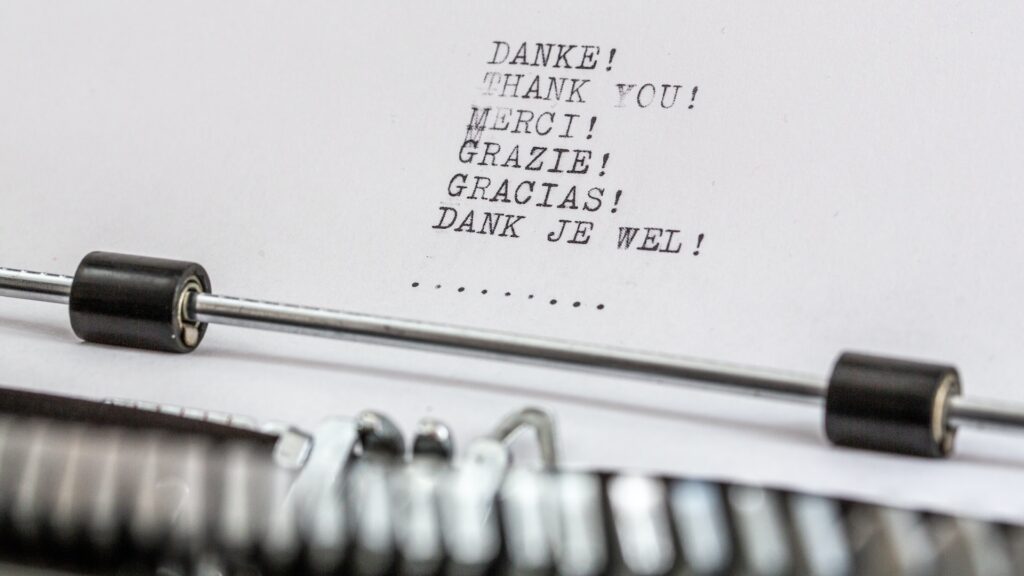 typewriter demostrating different ways of showing gratitude in different languages